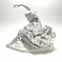 Скульптура "Г.С.Уланова в концертном номере "Умирающий лебедь" К.Сен-Санса"